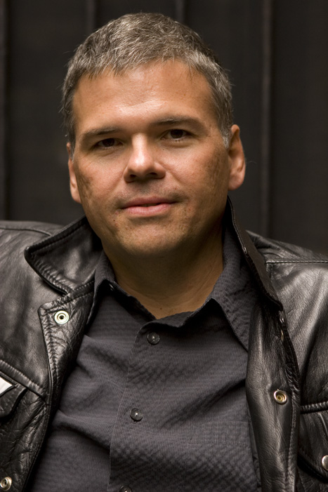 Marc Peloquin Performs Ives, Mozart, Schubert, at Bargemusic