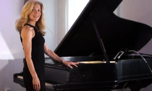 Round Midnight Solo Piano With Jill McCarron at Mezzrow (Site)