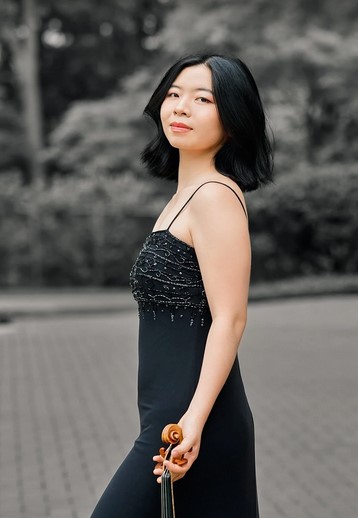 Juilliard Student Recital: Rush Hour Performance: Karisa Chiu, Violin and Andrew Hsu, Piano (Site) Juilliard Student Recital: Rush Hour Performance: Karisa Chiu, Violin and Andrew Hsu, Piano (Site)