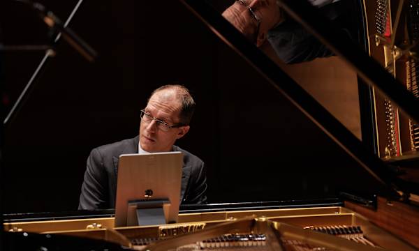 Beethoven Piano Sonatas I at Lincoln Center (Site) Beethoven Piano Sonatas I at Lincoln Center (Site)