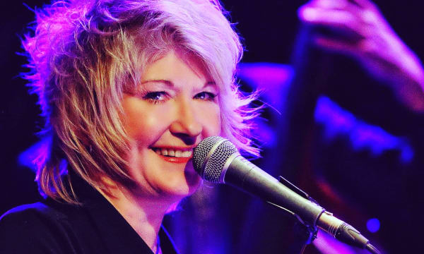 Dena DeRose Trio at Mezzrow (Site) Dena DeRose Trio at Mezzrow (Site)